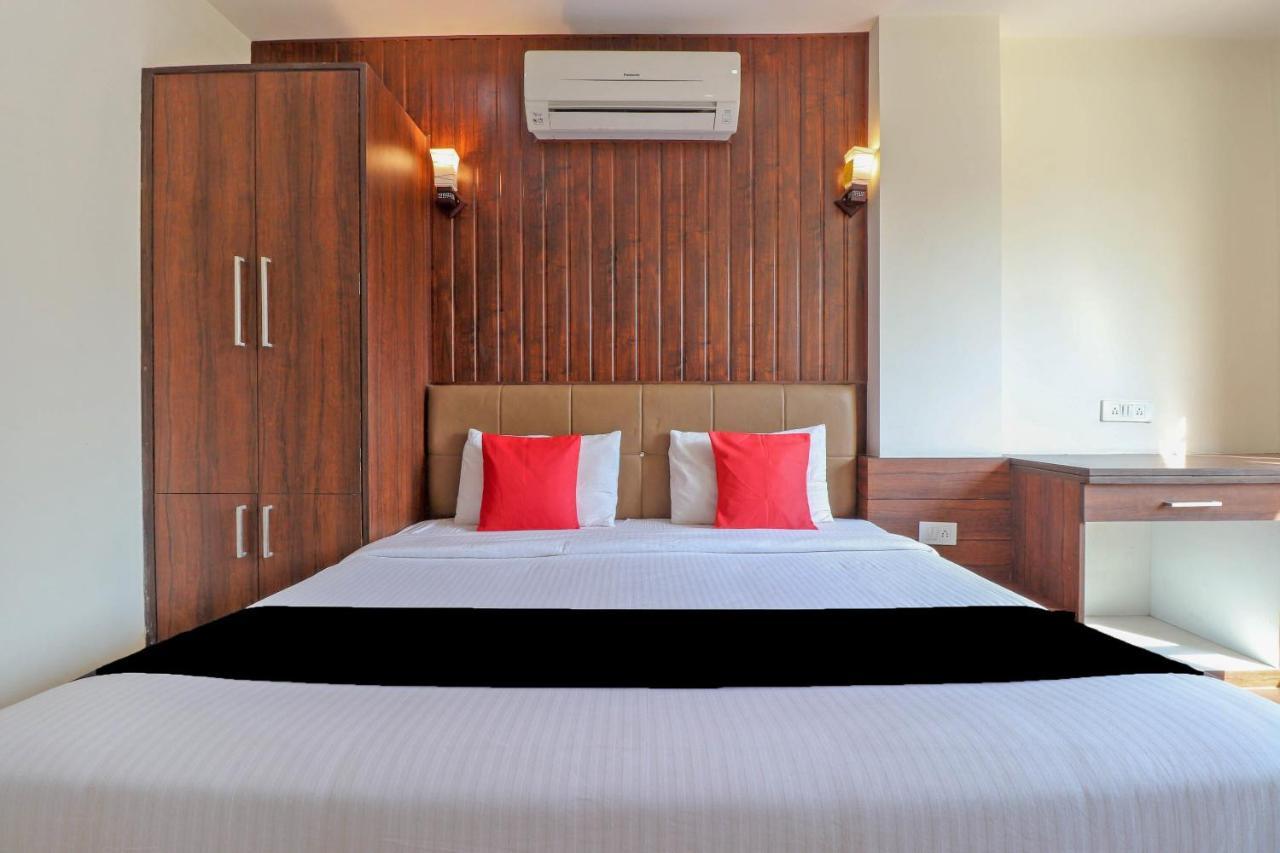 Capital O 76444 Hotel Hill-Top Inn Narendra Nagar Eksteriør bilde