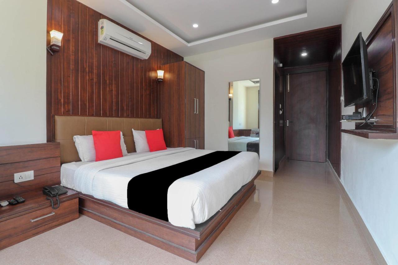 Capital O 76444 Hotel Hill-Top Inn Narendra Nagar Eksteriør bilde
